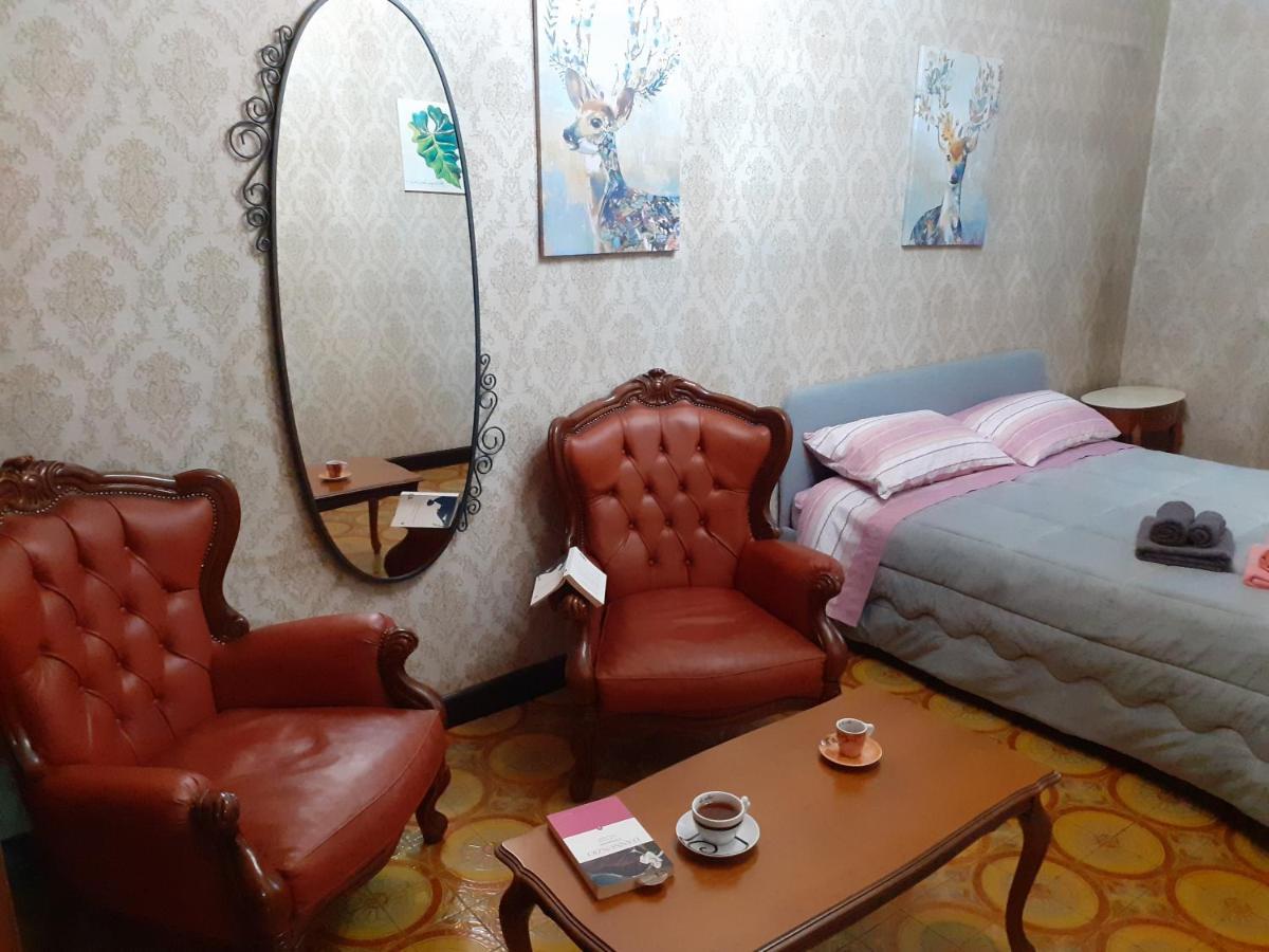 Meneghina House Apartment Милано Екстериор снимка